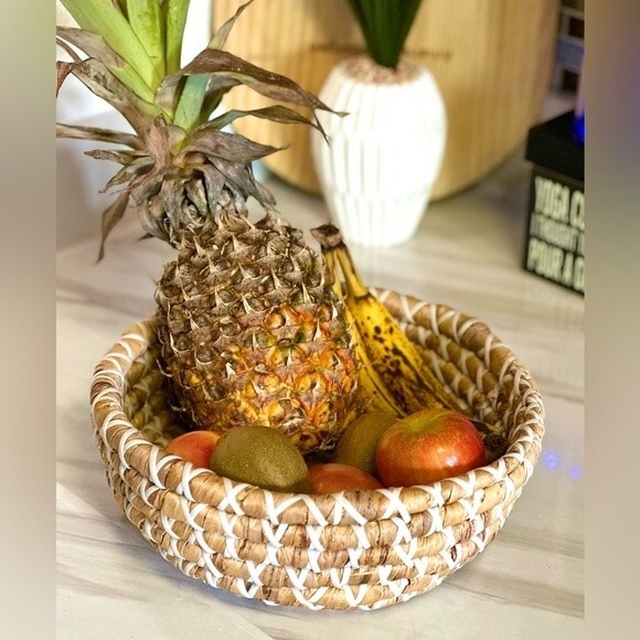 Rustic Woven Wicker Basket 11 inches - Picture 8 of 11